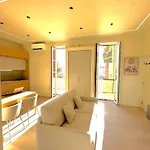 F1 Gp Monaco - - Sea View - Premium Location - 2 Bedrooms- Luxury Renovated - Parking - Clim - Balcony - And Sun Διαμέρισμα *