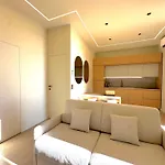 Διαμέρισμα F1 Gp Monaco - - Sea View - Premium Location - 2 Bedrooms- Luxury Renovated - Parking - Clim - Balcony - And Sun