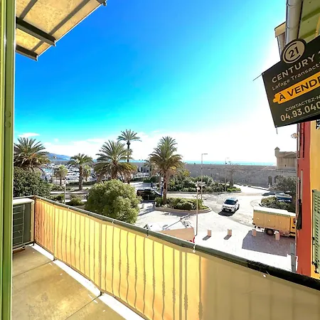 New - Monaco - Menton - Sea View - Premium Location - 2 Bedrooms- Luxury Renovated - Parking - Clim - Balcony - Beach And Sun شقة مينتون