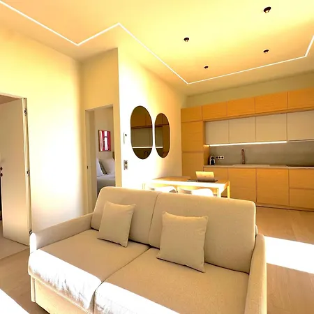 New - Monaco - Menton - Sea View - Premium Location - 2 Bedrooms- Luxury Renovated - Parking - Clim - Balcony - Beach And Sun شقة *