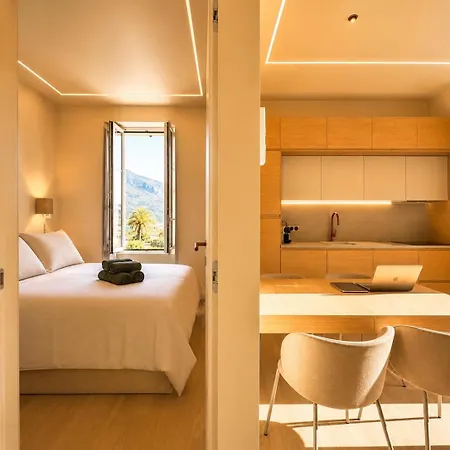 Monaco - - Sea View - Full Clim - 2 Bedrooms - Premium Location - Luxury Renovated - Parking - Balcony - And Sun *