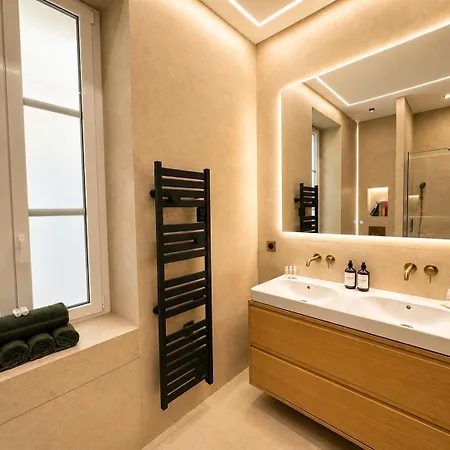 Monaco - - Sea View - Full Clim - 2 Bedrooms - Premium Location - Luxury Renovated - Parking - Balcony - And Sun Lejlighed
