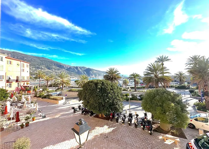 New - Monaco - - Sea View - Premium Location - 2 Bedrooms- Luxury Renovated - Parking - Clim - Balcony - And Sun * מנטון